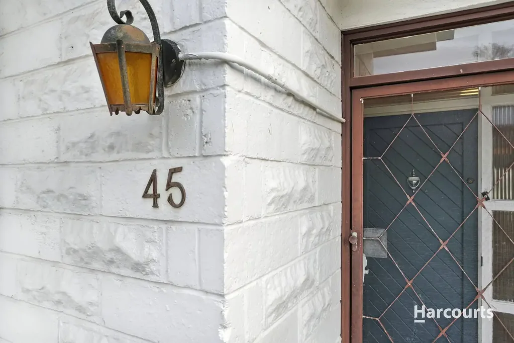 45 Hilton Road, Claremont, TAS 7011