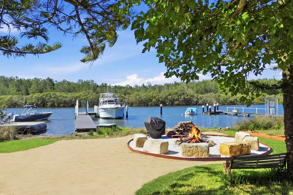 St Huberts Island 3房  Turn Key Coastal Living with Deep-Water Mooring and Jetty