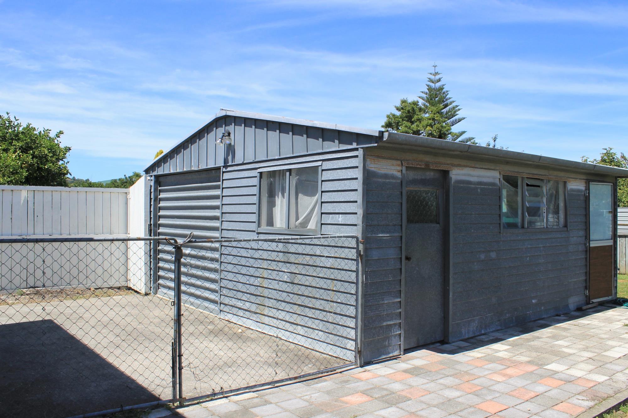 27 Kara Street, Outer Kaiti, Gisborne, 4 રૂમ, 0 બાથરૂમ