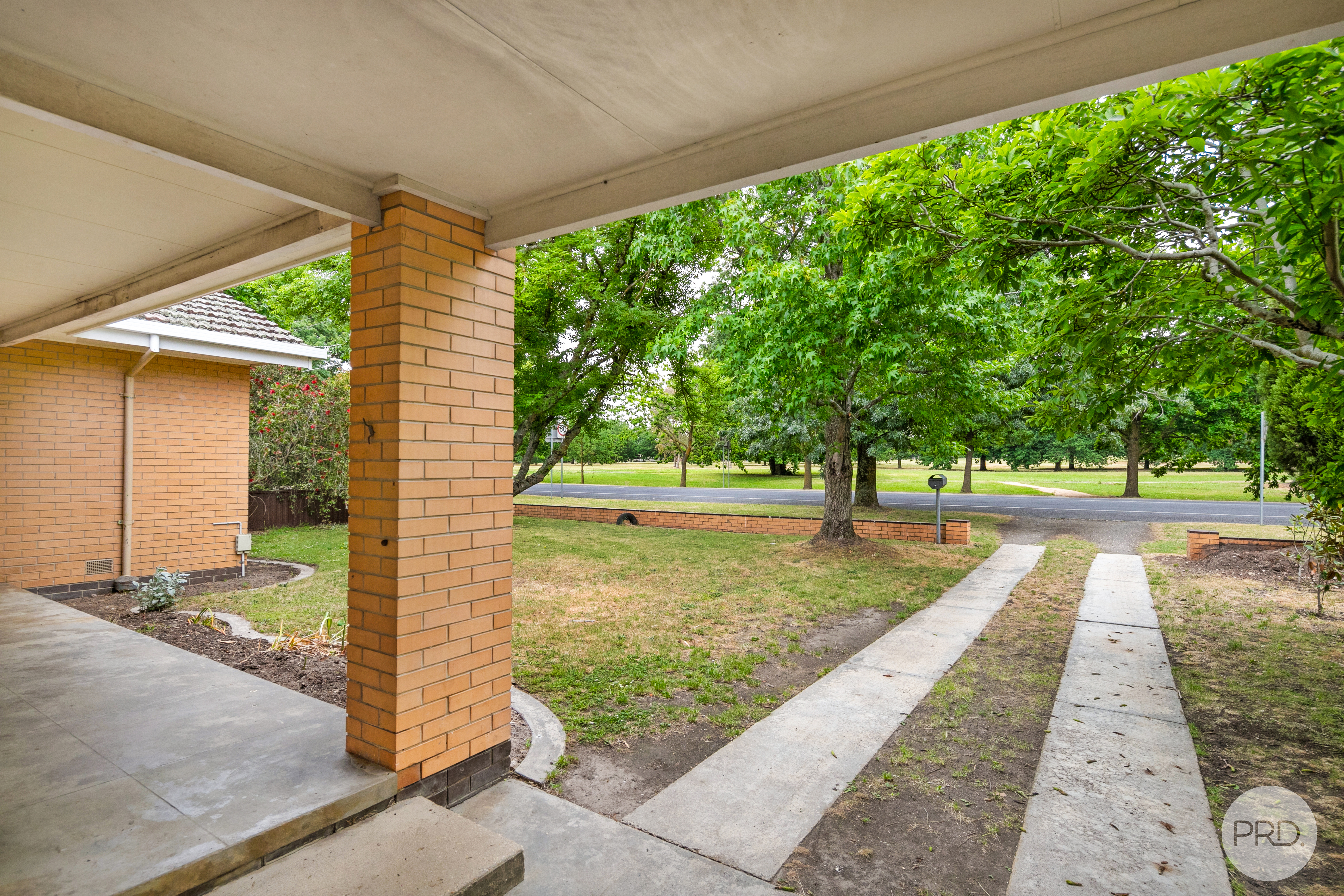 411 RUSSELL ST, NEWINGTON VIC 3350, 0 Kuwarto, 0 Banyo, House