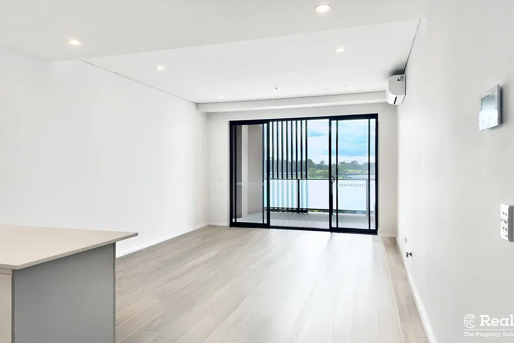 Rouse Hill 2Habitaciones Back to the market – Off-the-Plan 2-Bedroom Parkfront Apartment | Walk to Tallawong Metro & Future Shops