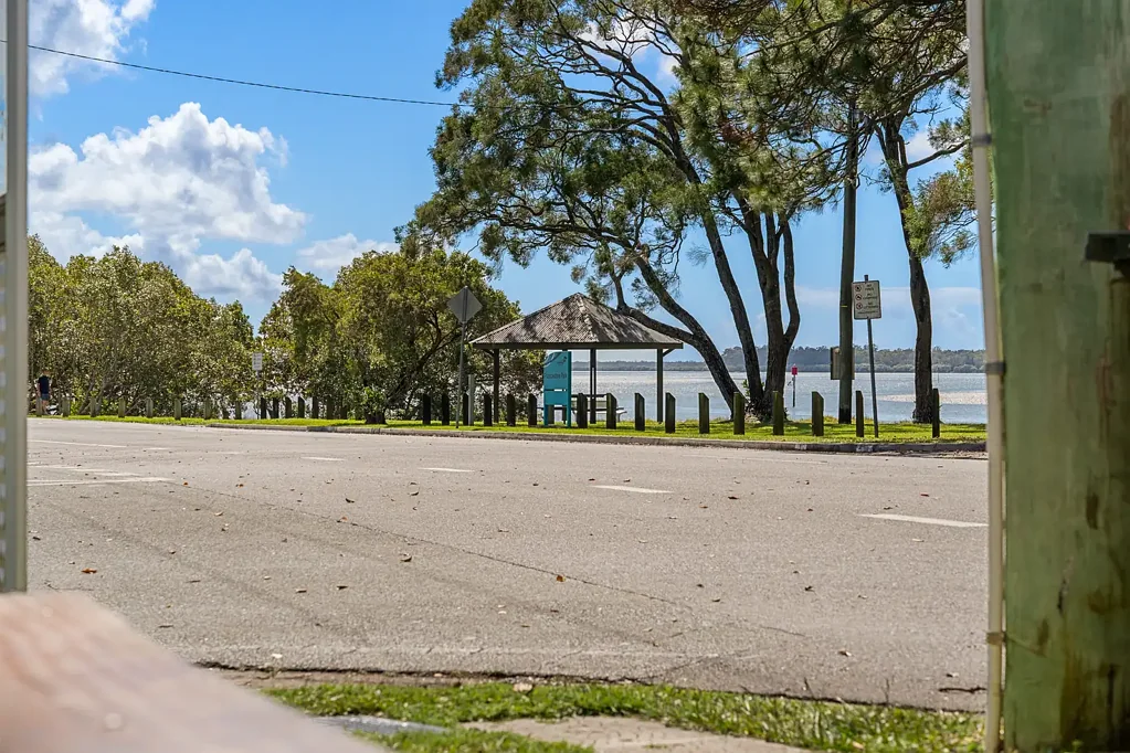 Donnybrook 3房 罕见的滨水商业与生活方式机遇！ Rare Waterfront Business & Lifestyle Opportunity!