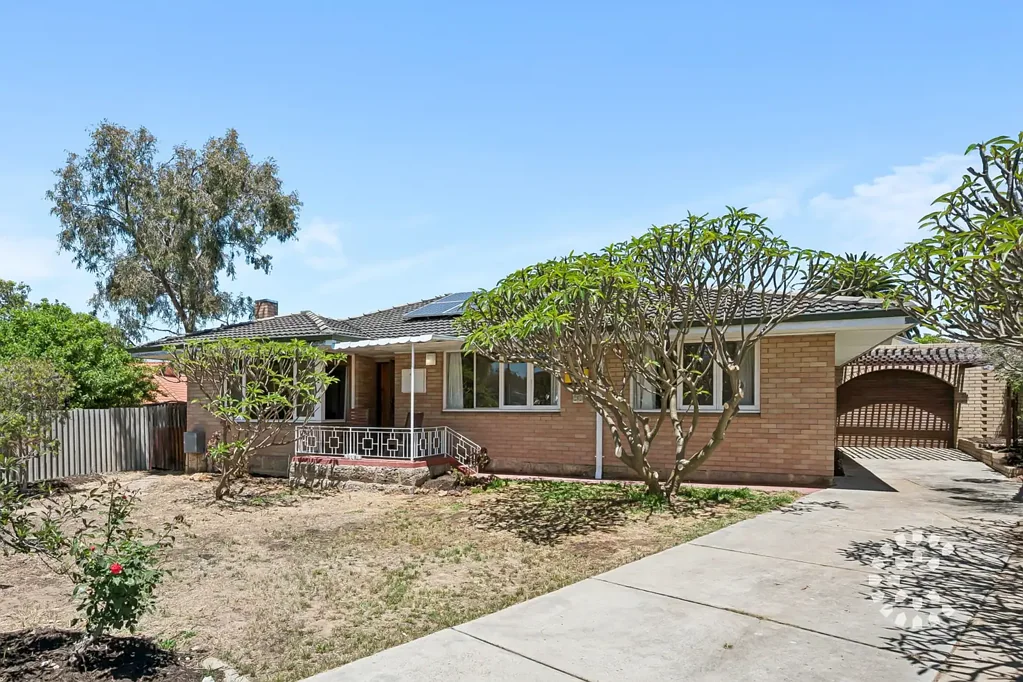 13 Hillier Crescent, Hamilton Hill, WA 6163
