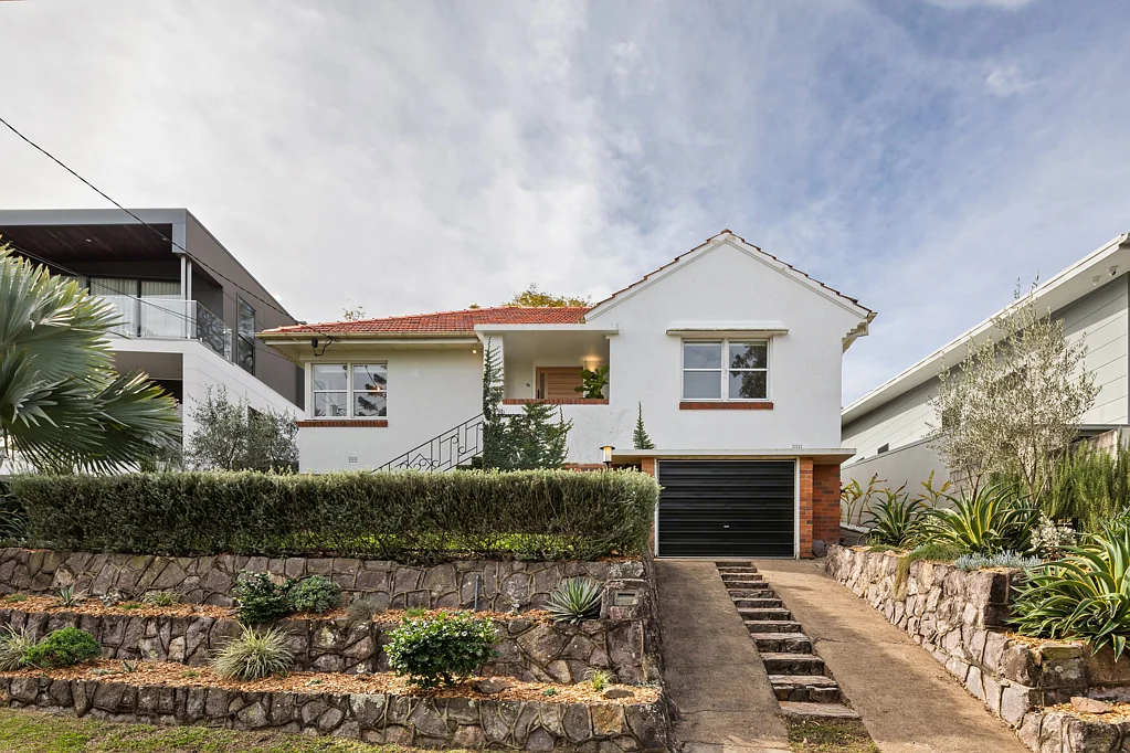 14 Kanumbra Street, Coorparoo, QLD 4151