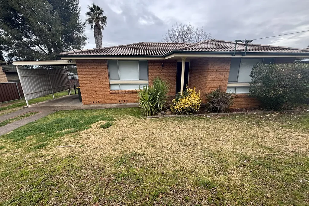Three-Bedroom Home Conveniently Located!