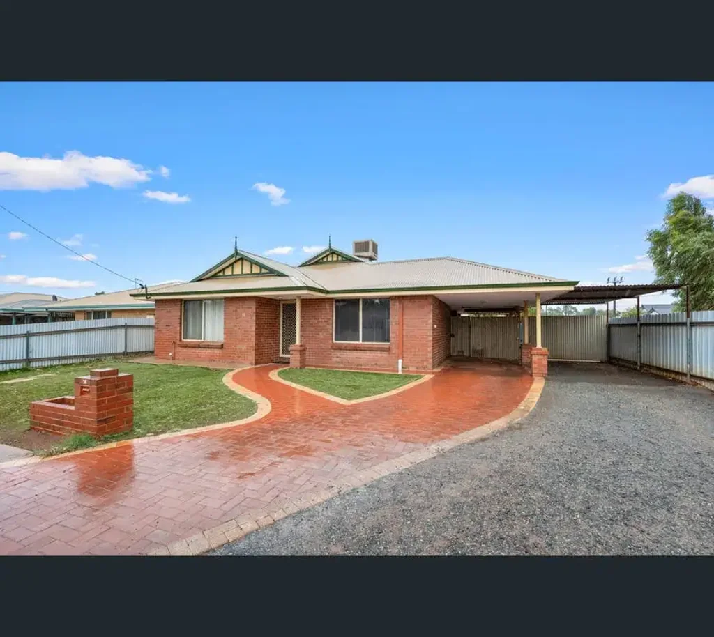 Spacious 4x2 Family Home with Pool