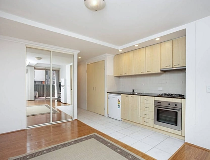8/13 Ernest Street, Crows Nest, Lower North Shore, 0 ห้องนอน, 1 ห้องน้ำ, Studio
