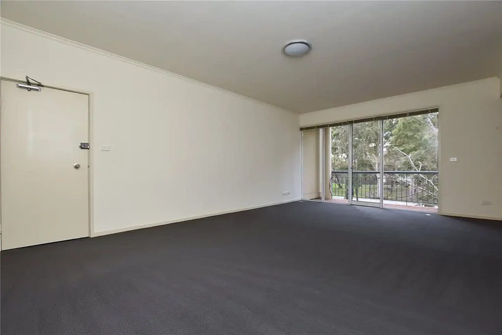 Spacious Two Bedroom Apartment surrounded by Nature!