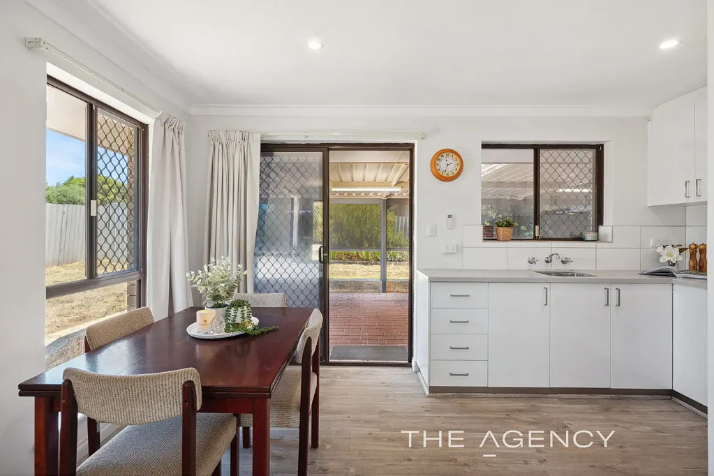 4B Markham Way, Swan View, WA 6056