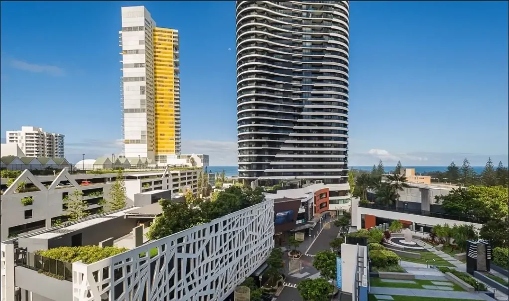 Broadbeach 2房  Amazing Oracle Tower 2 Oracle Apartment with hinterland aspect.