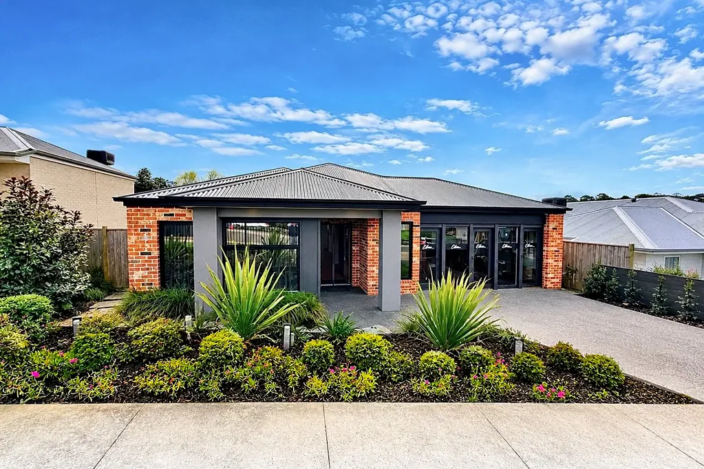 Drouin 4房  Display Home Location – Quality Build