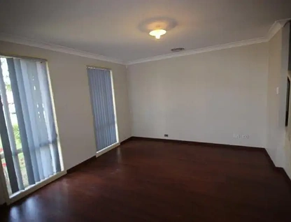 5 Nowra Close, Prestons, NSW 2170, 3 ਕਮਰੇ, 2 ਬਾਥਰੂਮ, House