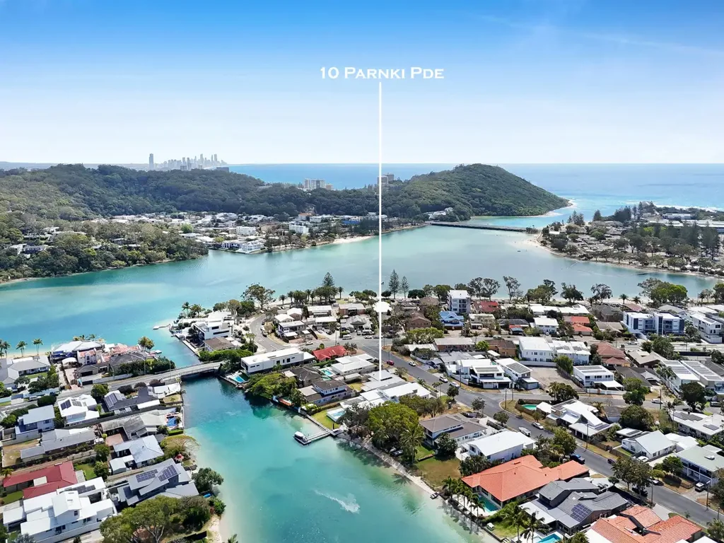 Palm Beach 3Kwarto Parnki Parade. Waterfront Access. Coastal Potential.