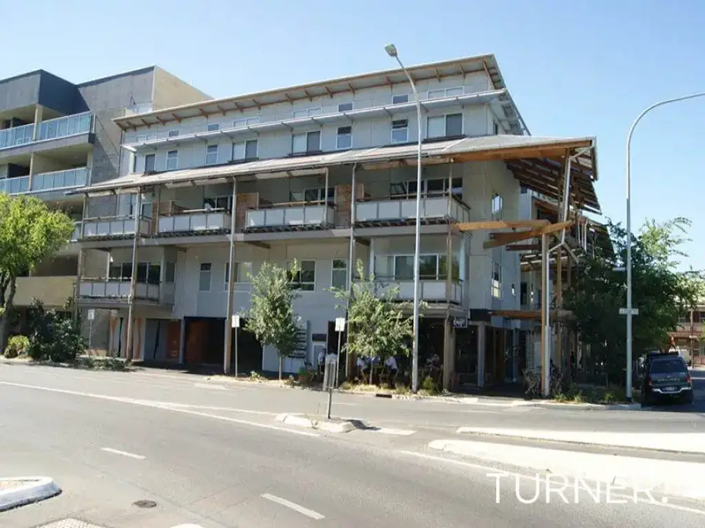 TWO BEDROOM FURNISHED APARTMENT - HANDY CITY LOCATION - CLOSE TO MARKETS AND PUBLIC TRANSPORT