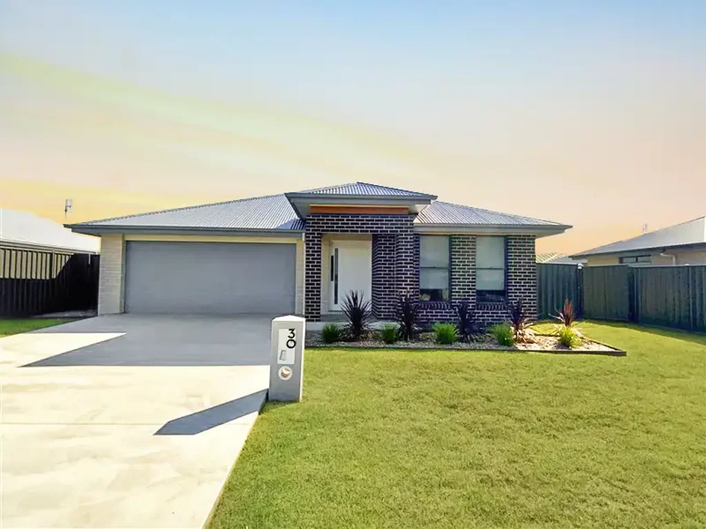 Forbes 4 Bedroom BRAND NEW HOME - GOLDRIDGE ESTATE