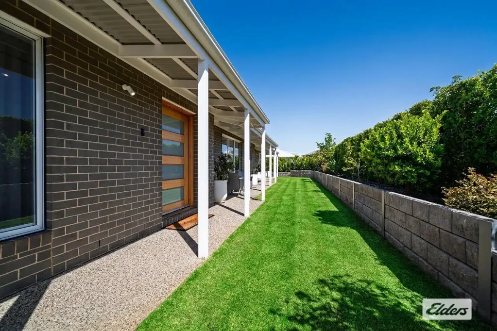 180 Hillford Circuit, Thurgoona, NSW 2640
