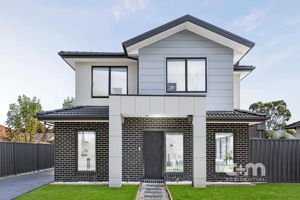 Glenroy 3ห้องนอน St Facing + Walk to Station