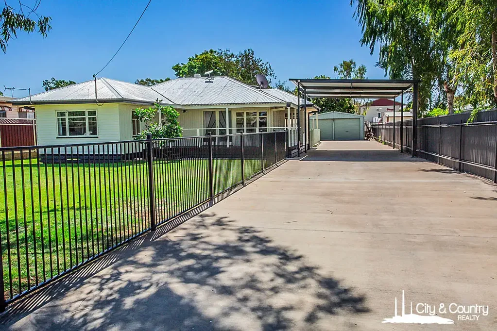 Mount Isa 3ਬੈੱਡਰੂਮ First-Class Living on Twenty First Avenue
