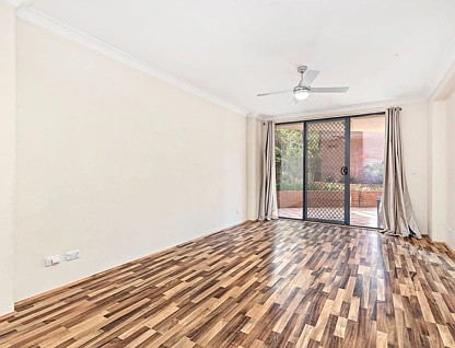 105/1-3 Beresford Road, Strathfield, Inner West, 2 ਕਮਰੇ, 2 ਬਾਥਰੂਮ, Apartment
