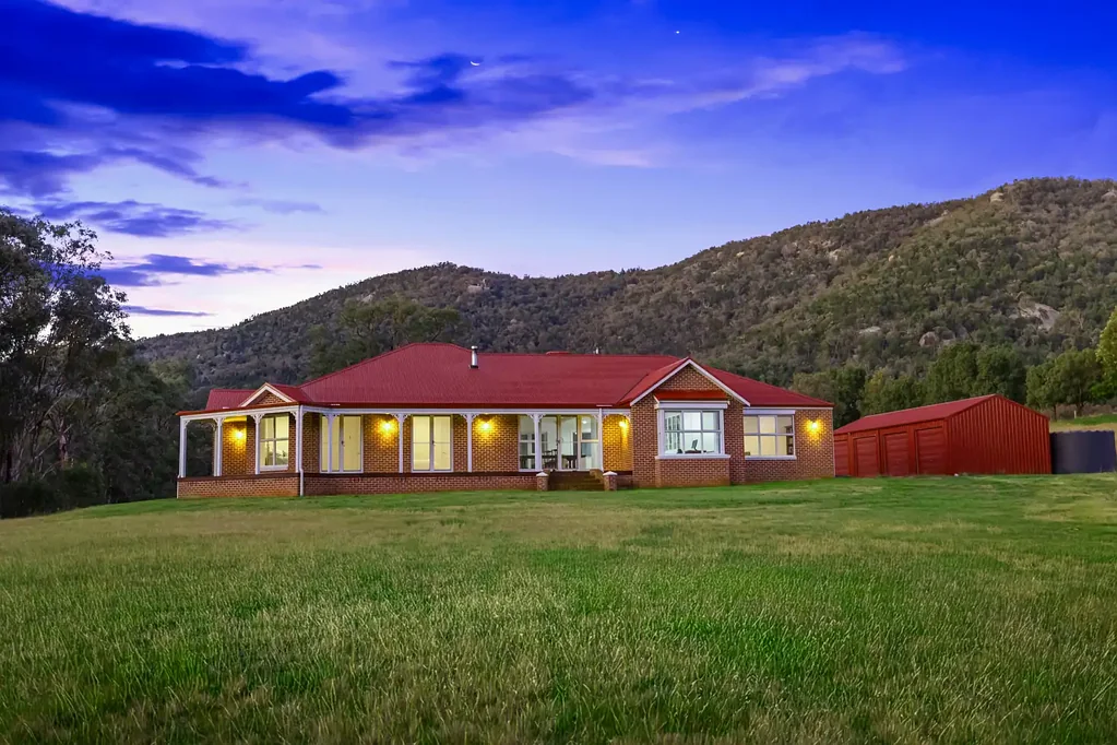 Tamworth 5غرفة نوم EXPRESSIONS OF INTEREST -  Picturesque 15ha Lifestyle Haven