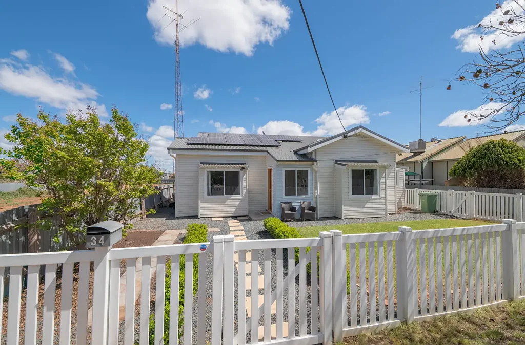 34 Golden Street, West Wyalong, NSW 2671