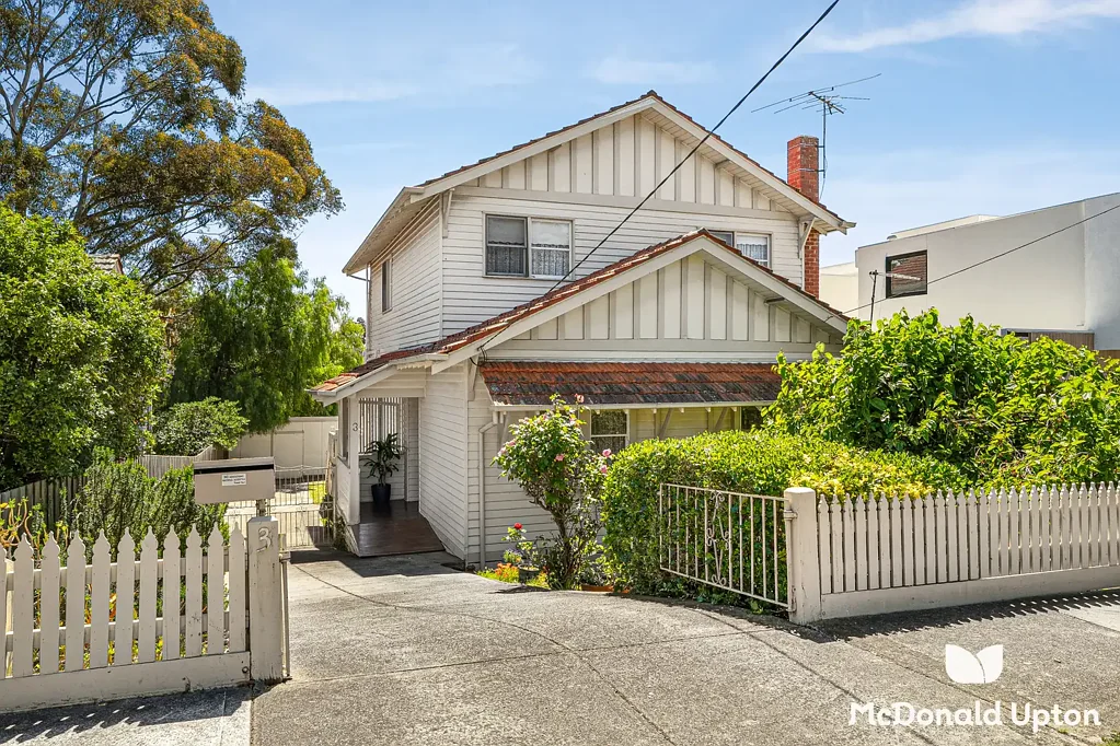 3 Vanberg Road, Essendon, VIC 3040