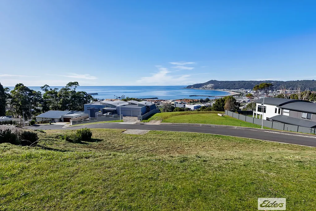 Montello NORTH-EAST FACING WITH SEA VIEWS? TICK!