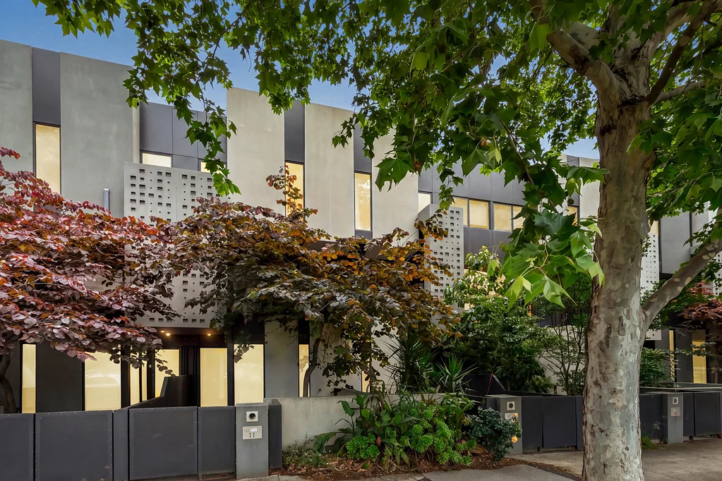 Dandenong 3कमरा Three-Level Living with Exceptional Flexibility