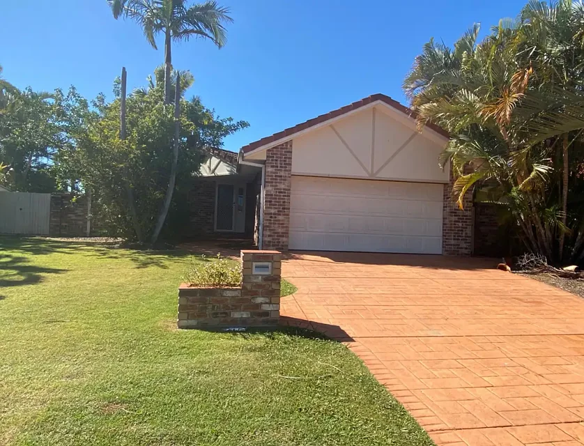 73 Dipper Drive, Burleigh Waters, QLD 4220, 4 phòng ngủ, 2 phòng tắm, House