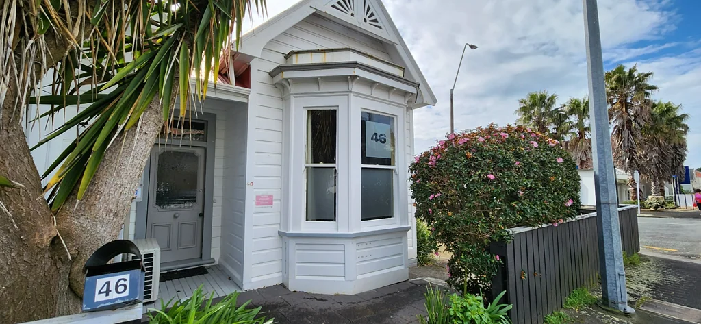 CENTRAL THREE BEDROOM HOME