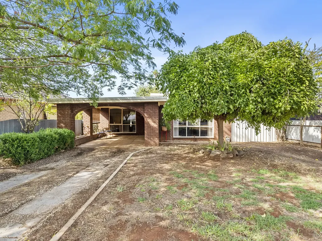 77 Banff Street, Corowa, NSW 2646