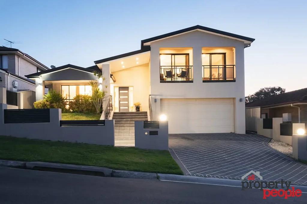 8 St Clare Place, Blair Athol, NSW 2560