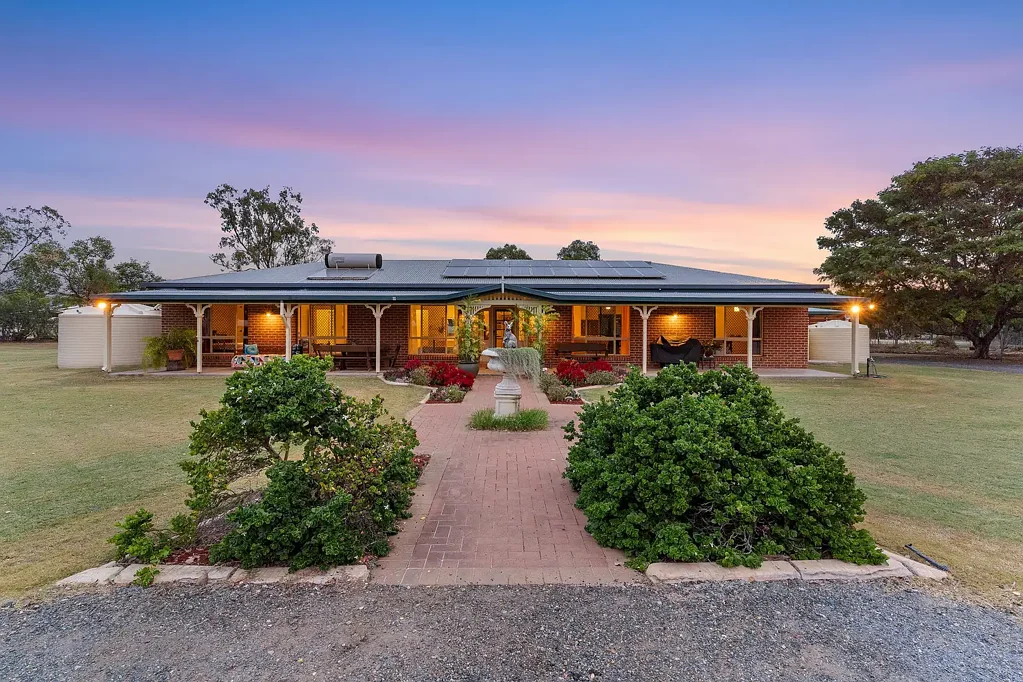Gracemere 4ਬੈੱਡਰੂਮ Lifestyle Living with Space, Comfort & Country Charm