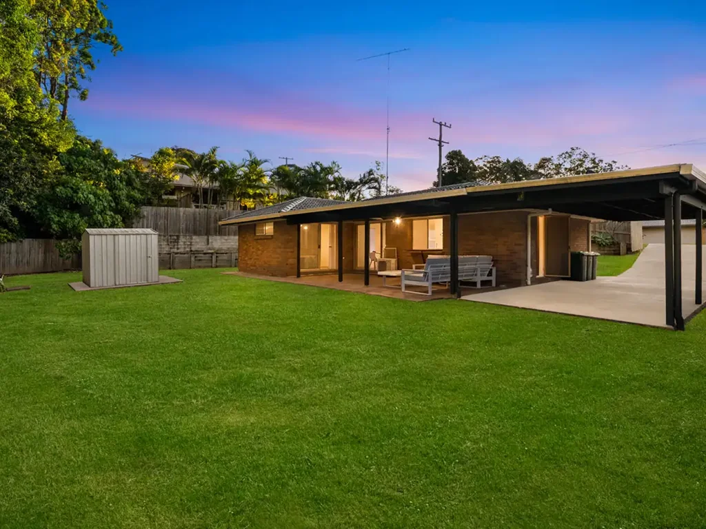 Buderim 3房  Freshly Renovated on a Private 800m²