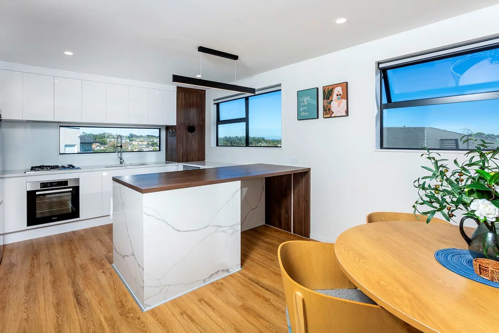 Greenhithe 5 Slaapkamer Elevated Living — Space, Style & Convenience