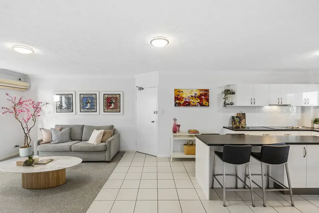 Greenslopes 2कमरा Greenslopes Unit with Privacy & Huge Outdoor Living!