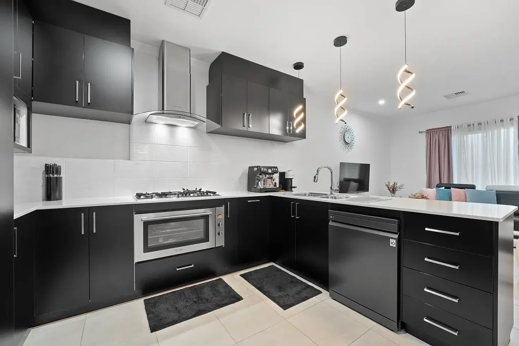 31 Lewisham Vista, Success, WA 6164