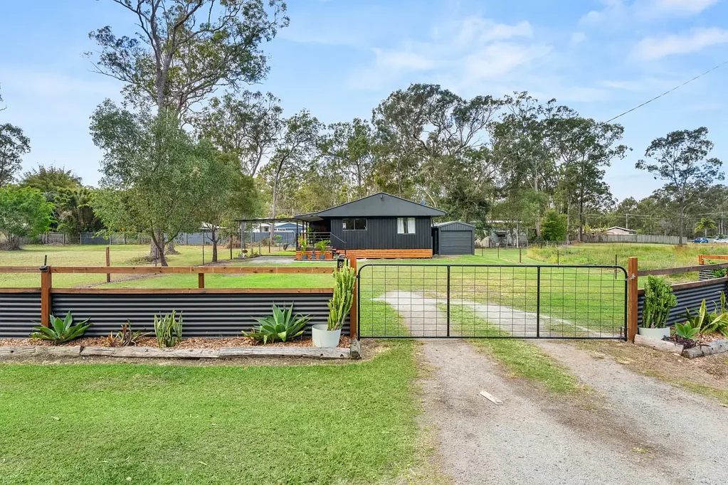 Maryborough 3房  A Picture‑Perfect Gem on 1,012m²!