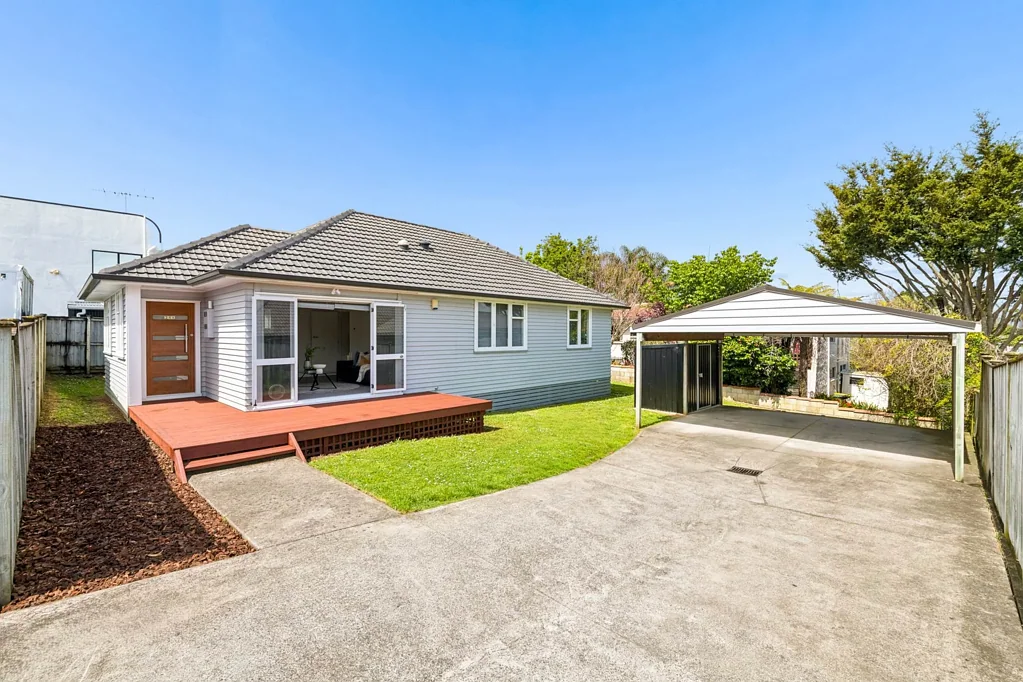 Papakura 3房  TIME TO BUY IS NOW - DON'T WAIT!