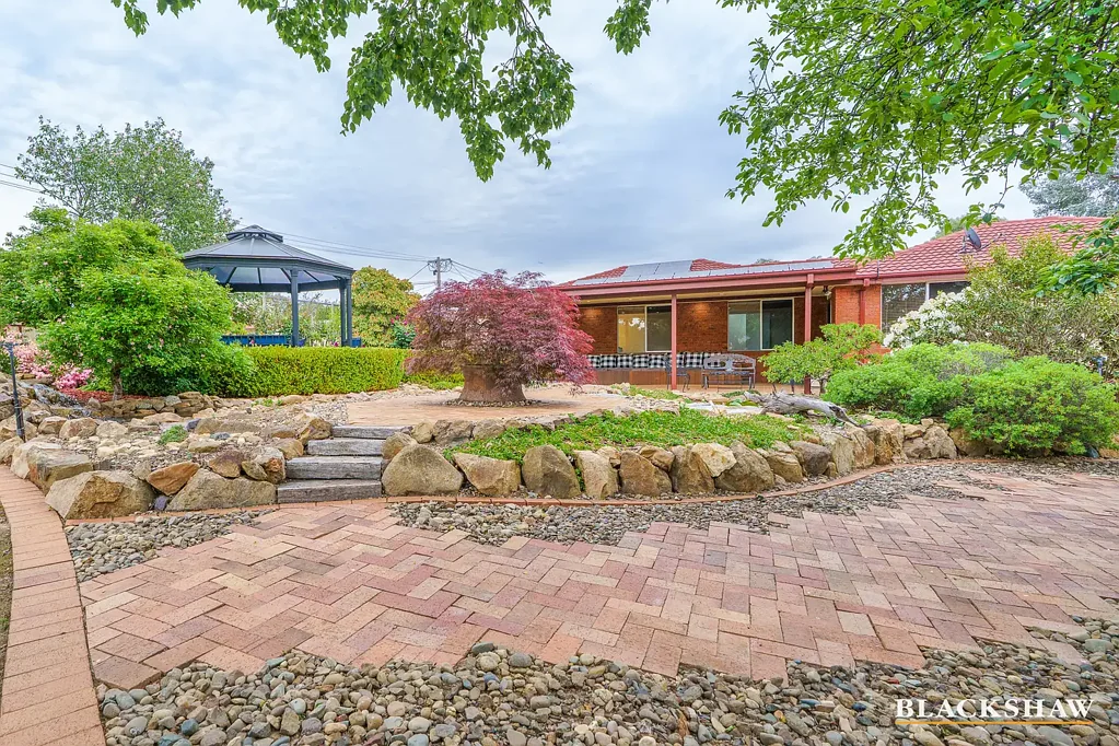 11 Meyers Place, Macgregor, ACT 2615