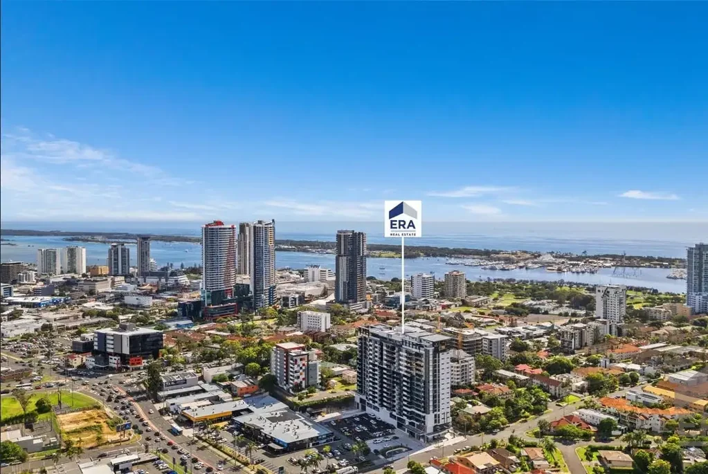 Southport 2 Bedroom NEAR NEW - Spacious Two-Bedroom Apartment - City Views - 98m2