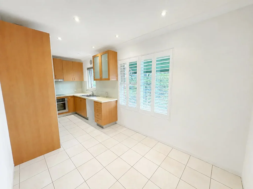 MODERN 2 BEDROOM APARTMENT + AIR-CONDITIONING