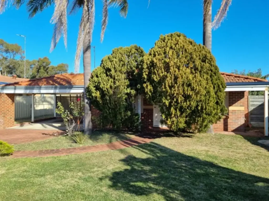 Peaceful Cul-de-sac Living in Central Greenfields