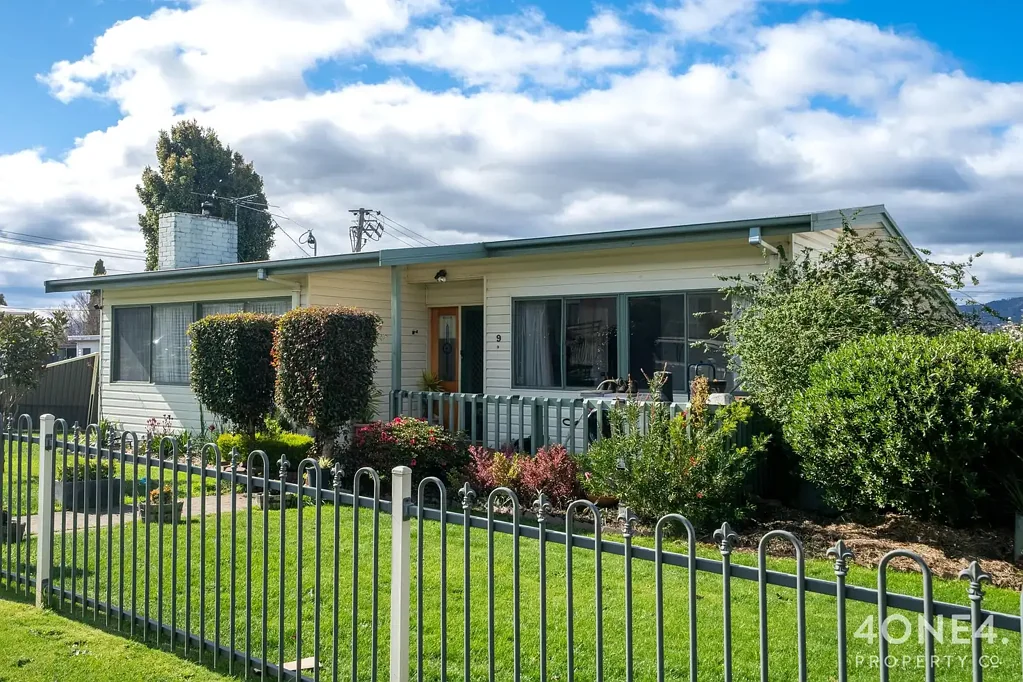 9 Bristol Road, Claremont, TAS 7011
