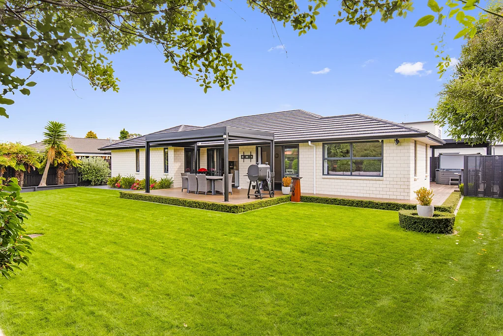 Paraparaumu Beach 5ਬੈੱਡਰੂਮ Resort-Style Relaxation!