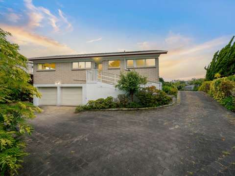 Bucklands Beach 3房  Macleans Zone Living with Unbeatable Value
