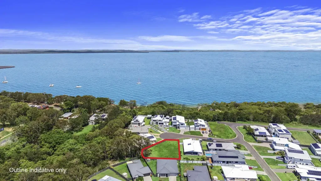 Urangan  WHERE PREMIUM LOCATION MEETS ENDLESS POTENTIAL