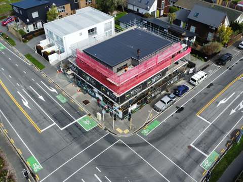 Saint Albans 3房  Roofs are on - Completion closing in