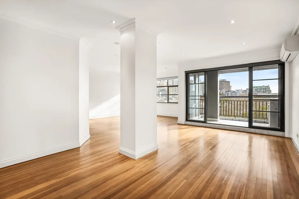 Two-bedroom apartment with city views