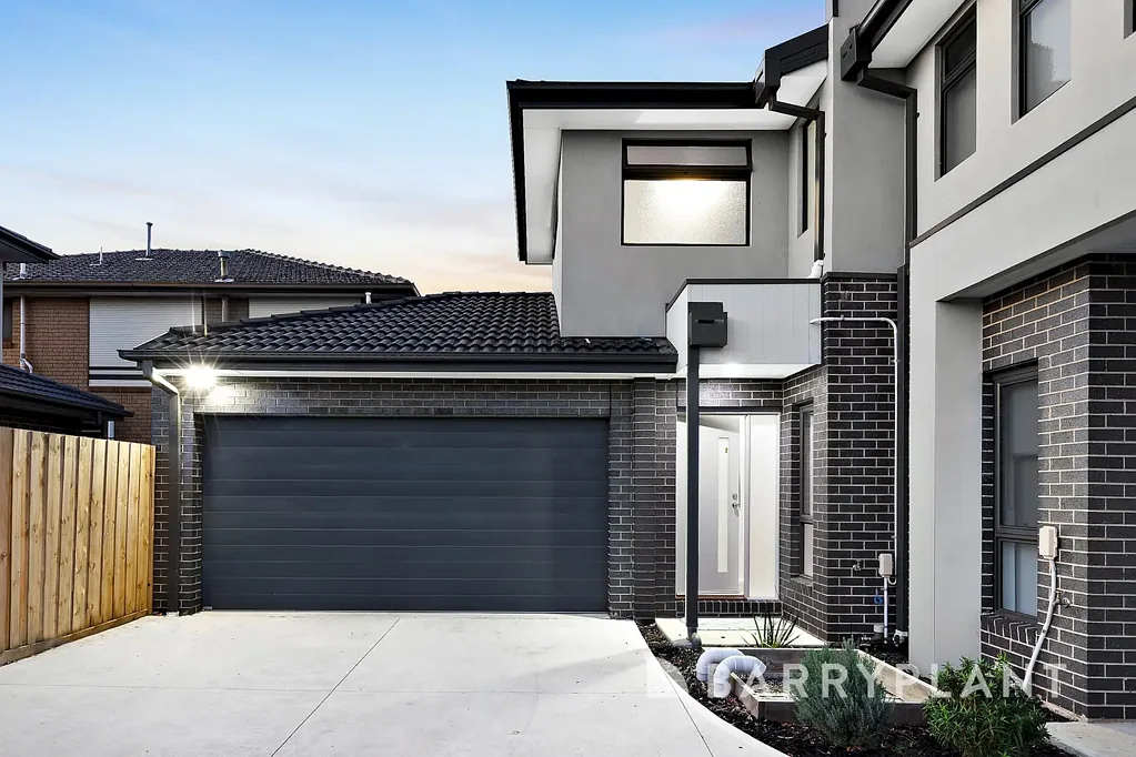 2/54 Walmer Avenue, St Albans, VIC 3021